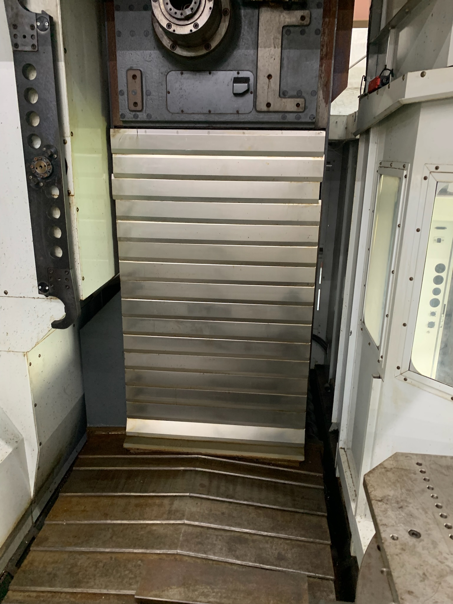 2013 Haas EC-1600