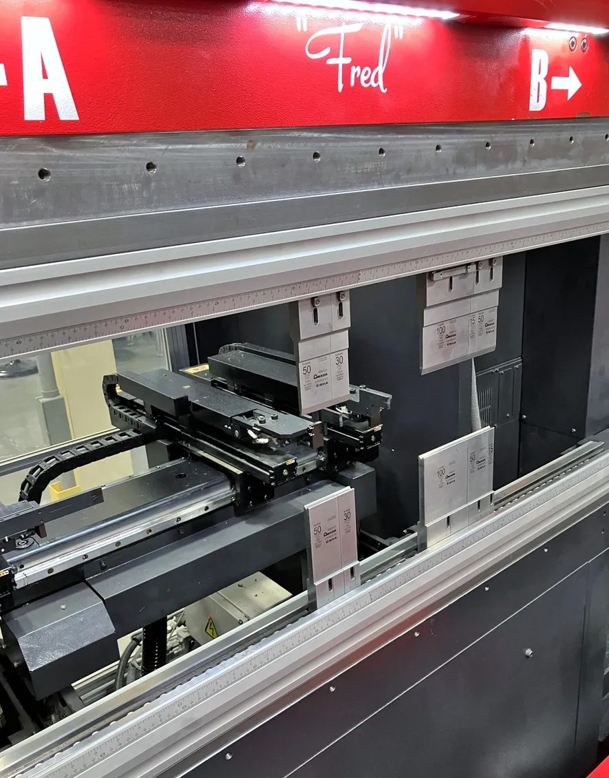 2017 Amada EG-6013AR