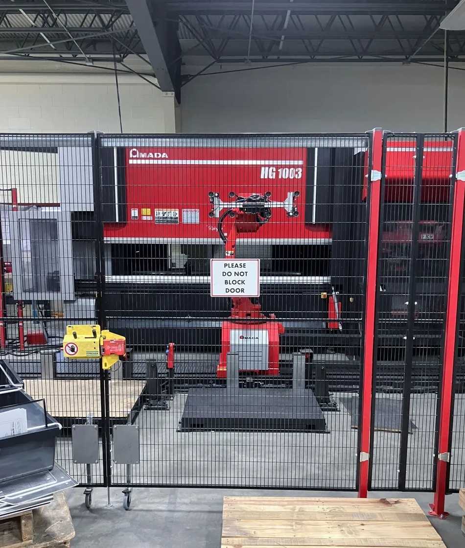 2016 Amada HG1003ARS