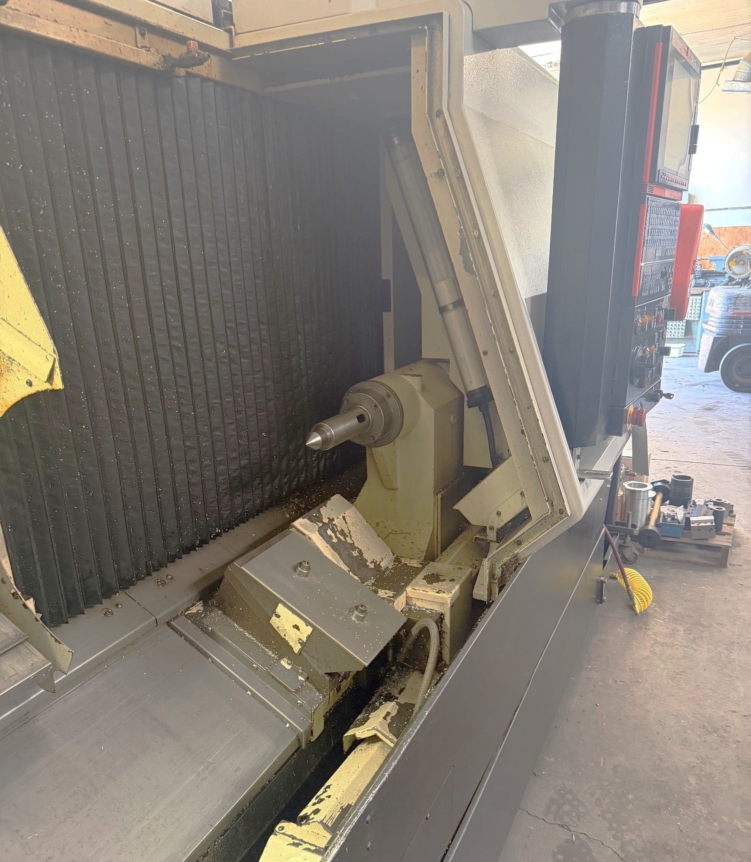 Used 2010 Mazak Nexus QTN-350-II/1500 CNC Lathe - thumbnail 5