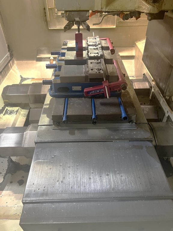 Used 2004 Chevalier 1418-Plus Vertical Machining Center - thumbnail 2