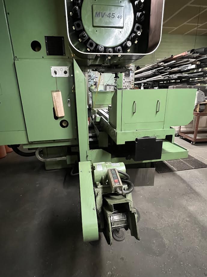 Used 1982 Mori-Seiki MV-45/40 Vertical Machining Center - thumbnail 4