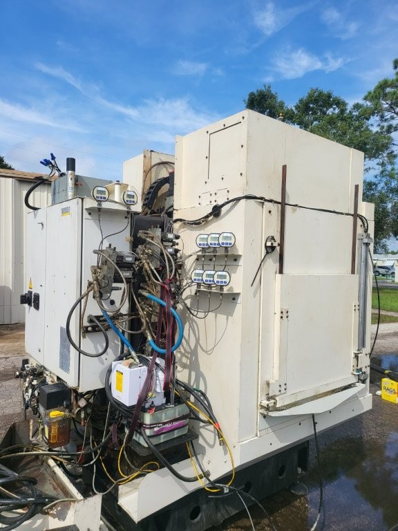 Used 2006 Fanuc RoboDrill a-T21iE Vertical Machining Center - thumbnail 4